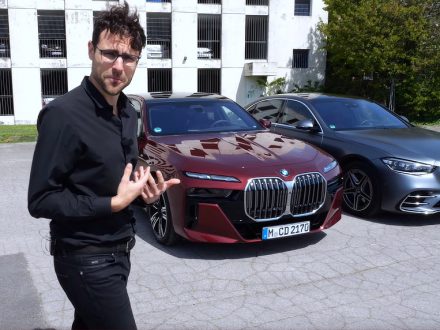 Autogefuhl test drives the Mercedes S Class vs The BMW 7 Series