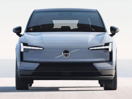 Geely EX30 by Volvo - Master Stance