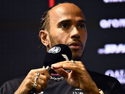 Lewis Hamilton talking the media