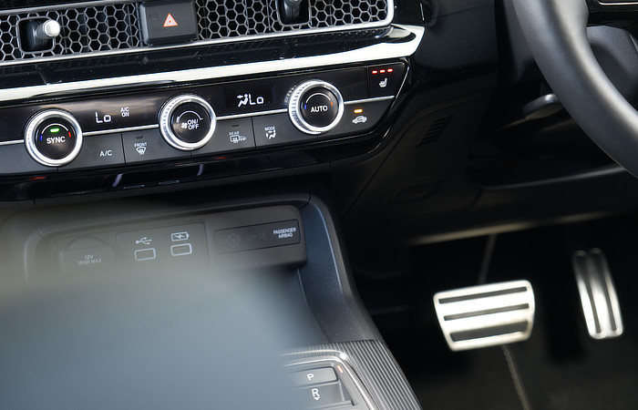 2023 Honda Civic Review - Interior Switchgear