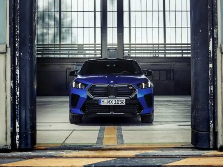 2024 BMW X2 Second Generation - Master Stance