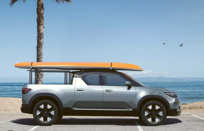 Toyota Pick UP EV Concept - Side Stance