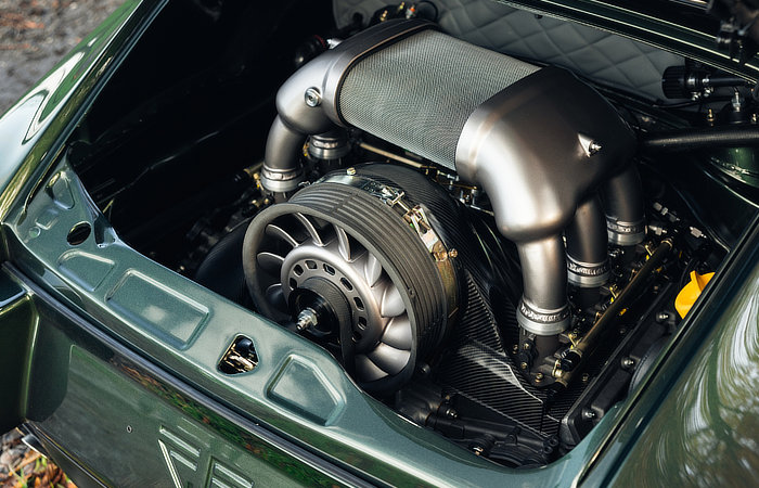 Theon Design 911 R - Engine