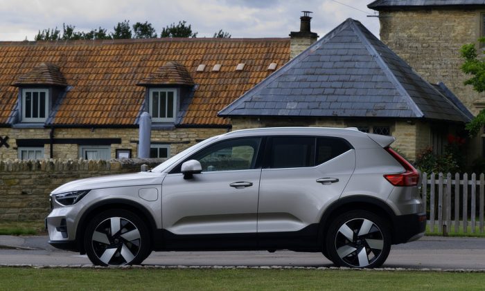 Volvo XC40 Recharge PHEV - 2023 Review - Another Side Stance