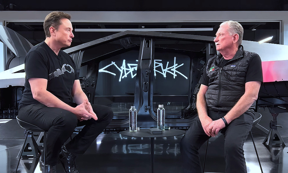 Elon Musk And Sandy Munro Discuss Cybertruck