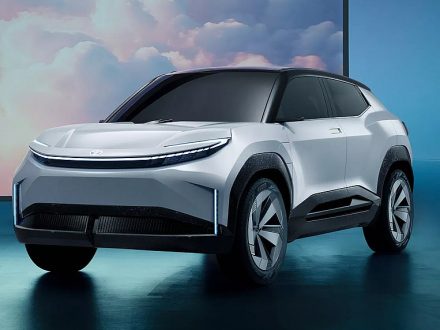 2023 Toyota Urban Concept - Master Stance