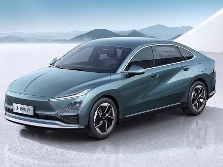 Wuling Starlight - Cheap as chips NEV
