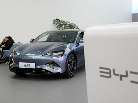 BYD To invest 100 Billion Yuan in Smart Car Technology Push