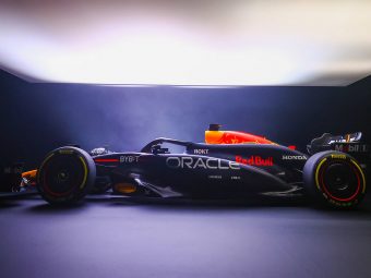 2024 Red Bull RB20 - Launch Car Stance