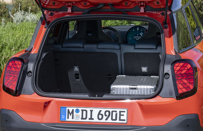 BMW Mini Aceman - Rear Hatch Opening