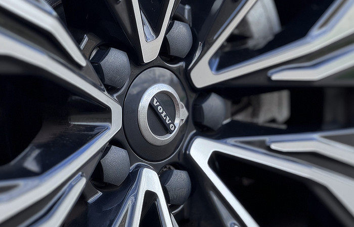 Long term Review - Volvo V60 Core Edition - alloy wheel
