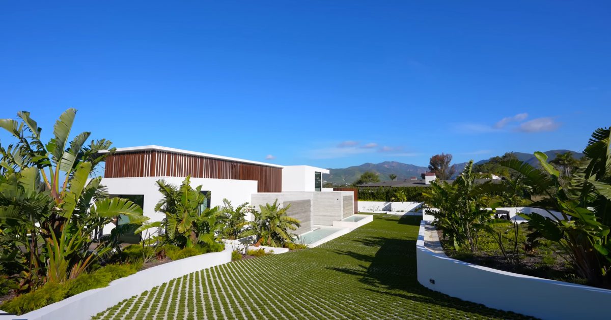 Hyperstyle: Enes Yilmazer Tours A Stunning Malibu Super mansion