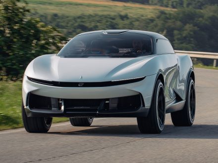 Pininfarina PURA Vision Concept - Master Stance