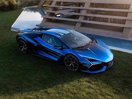 Lamborghini Revuelto Opera Unica - Master Stance
