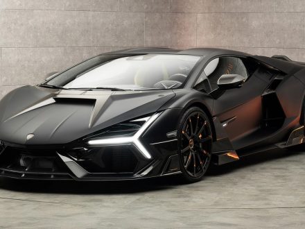 Lamborghini Initiate - Master Stance