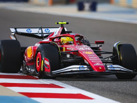 2025 F1 pre-season testing - Lewis Hamilton puts the Ferrari through its paces
