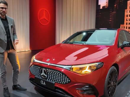 2025-梅赛德斯-CLA-发布-当谎言被重复