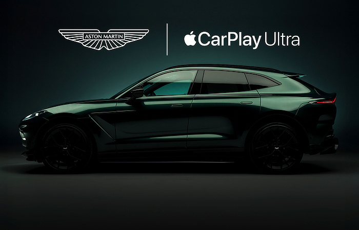 Aston Martin DBX - Powered by Apple CarPlay Ultra - Dual Screen - Stance