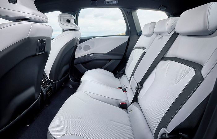 Neue Klasse BMW iX3 - Rear Seats