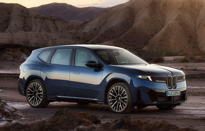 Neue Klasse BMW iX3 - Sunset Stance