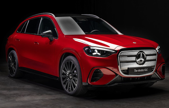 Mercedes GLC Electric - UK Launch Price - Studio Stance