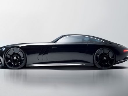 Mercedes Vision Iconic Concept - Master Stance