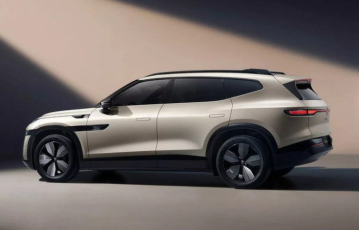 Volkswagen Xpeng ID Unyx 08 - Stance