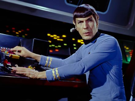 Star Ship Enterprise - Captain Spock on Quantum Computing
