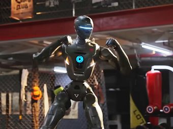 China's EngineAi T800 robot goes viral worldwide