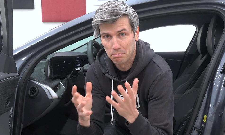 Engineering Explains bitches royally about his brand new Lucid Air Touring