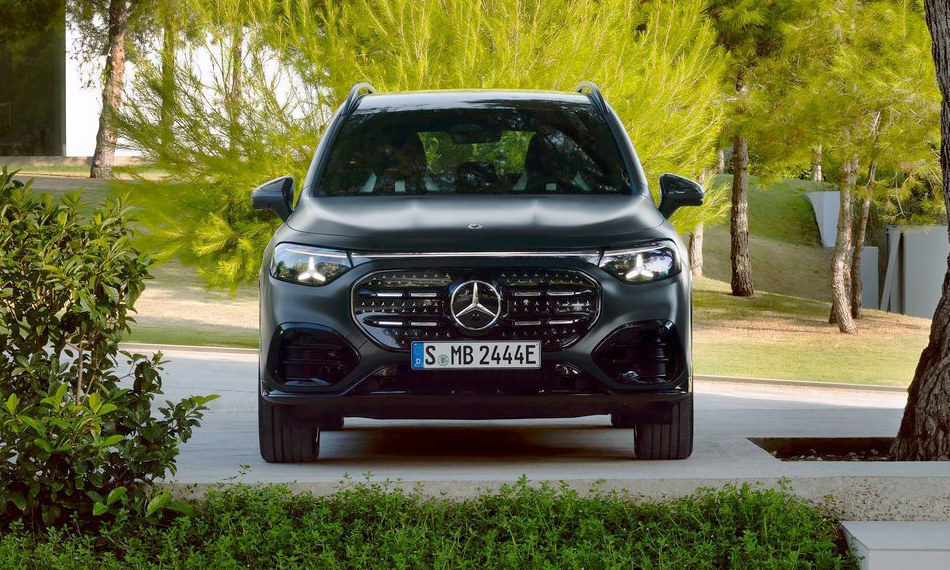 Mercedes Benz GLB EV - Master