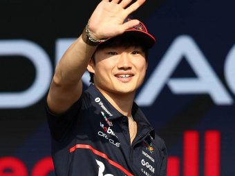Yuki Tsunoda waves goodbye to F1 forever