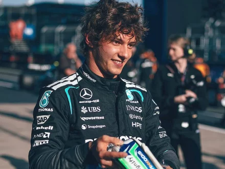 2026 Chinese Grand Prix - Kimi Antonelli secures pole position