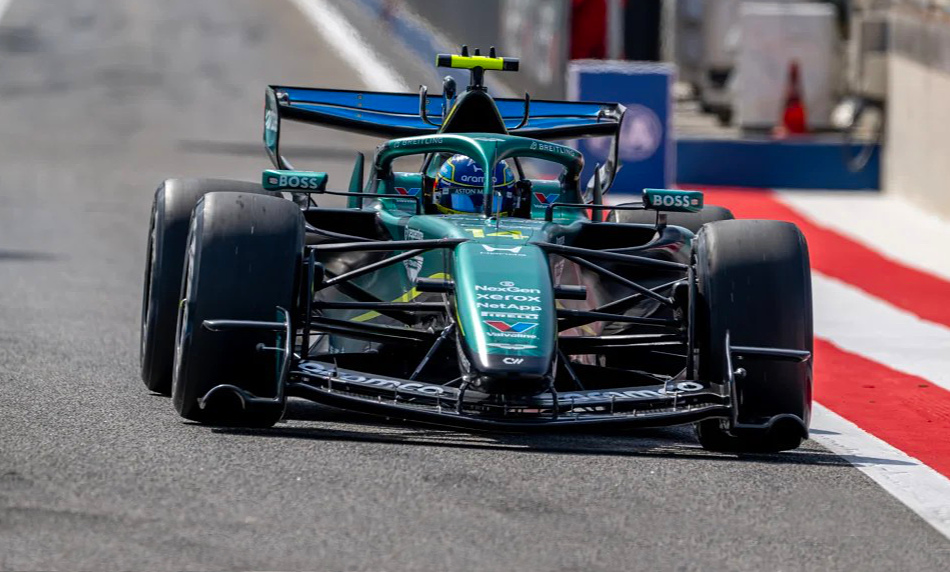 Aston Martin AMR26 - Reliability Fires