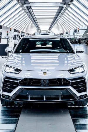Lamborghini Urus production