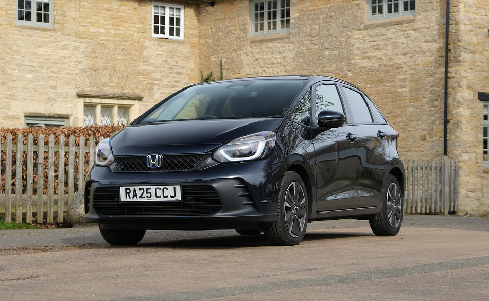 Honda Jazz Hybrid - Master