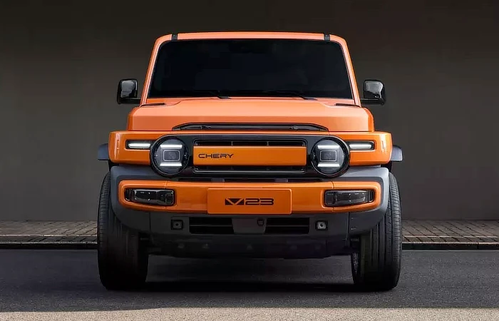 Chery V23 Baby Defender Clone - Stance