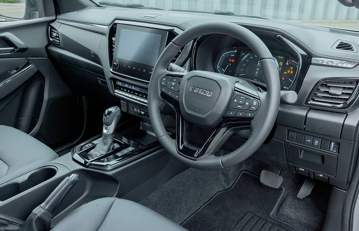 Isuzu D-Max EV - Interior