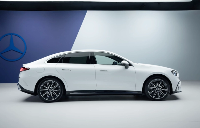 Mercedes Class EV - Studio Stance