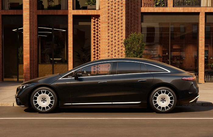 Mercedes EQS 2026 Model Year Upgrade - Kerb Stance