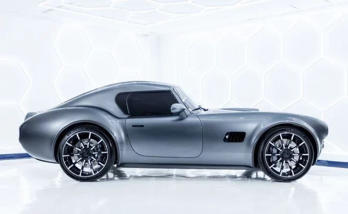 AC Cars Cobra GT - 125th Anniversary Edition - Stancing
