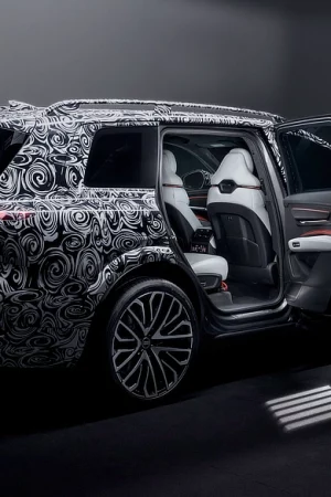 Audi Q9 Interior Reveal - Master