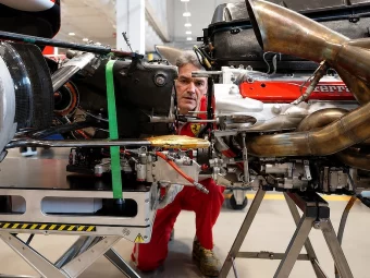 Formula One - The Invisible Gearbox -