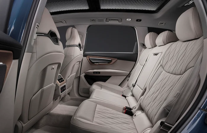 2026 Audi Q7 - Second Row