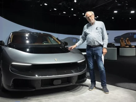 Harry's Garage - Ferrari Luce walkabout