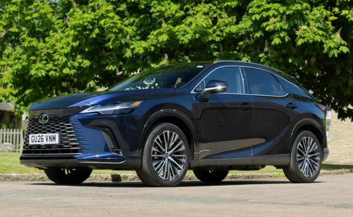 Lexus RX 450+ PHEV - 010