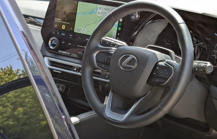 Lexus RX 450+ PHEV - 019