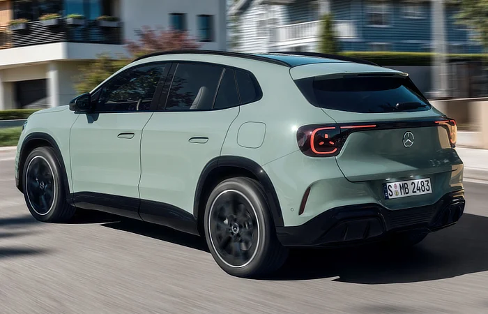 2026 Mercedes GLA - Stancing