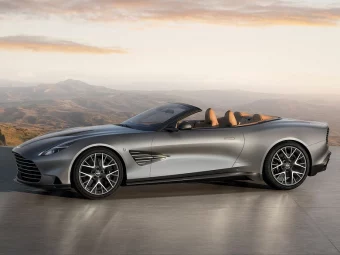 Aston Martin Vanquish 25 - Master