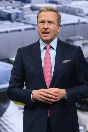 BMW CEO Oliver Zispe - Presenting